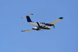 What are the FAA Requirements for Commercial Pilot Training?
